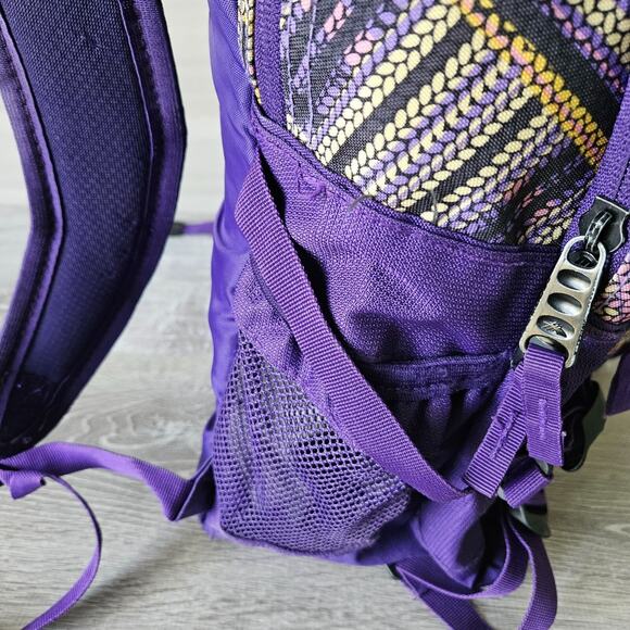 High Sierra Loop Daypack Water Resistant Backpack Purple Large Travel School Gym - Picture 12 of 16